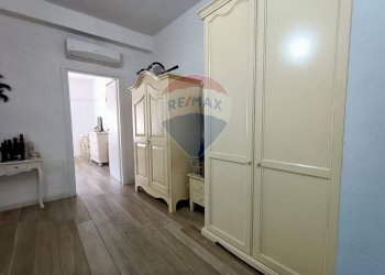 Hall / corridoio - Appartamento Via De Gracchi
 
42, Brindisi - foto 14