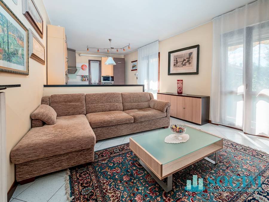 Soggiorno - Casa semi indipendente via Bottego
 
2, Merone - foto 1