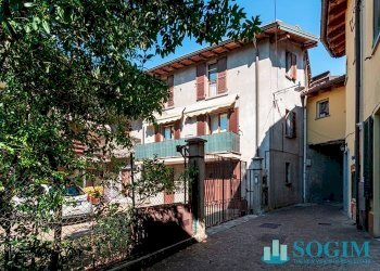 Vista esterna - Casa semi indipendente via Bottego
 
2, Merone - foto 23