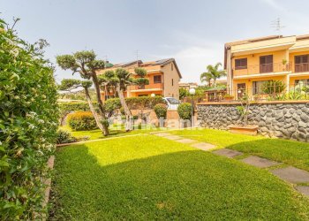 Foto 10 - Villa a Schiera Via Capomulini
 
snc, Acireale - foto 10