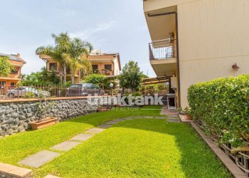 Foto 11 - Villa a Schiera Via Capomulini
 
snc, Acireale - foto 11