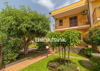 Foto 41 - Villa a Schiera Via Capomulini
 
snc, Acireale - foto 41