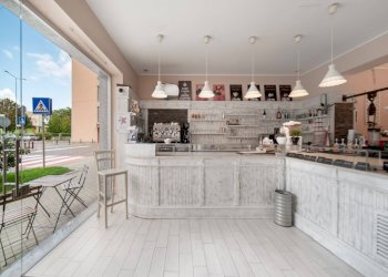 Foto 1 - Attività Commerciale VIA SANTUARIO
 
10, Ornago - foto 1