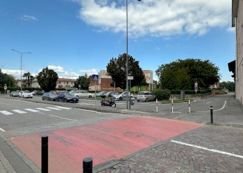 Foto 50 - Attività Commerciale VIA SANTUARIO
 
10, Ornago - foto 50