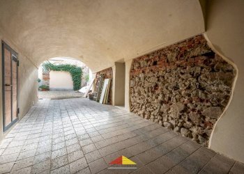 Interno palazzo - Four-room apartment via San Martino, Saluzzo - photo 31