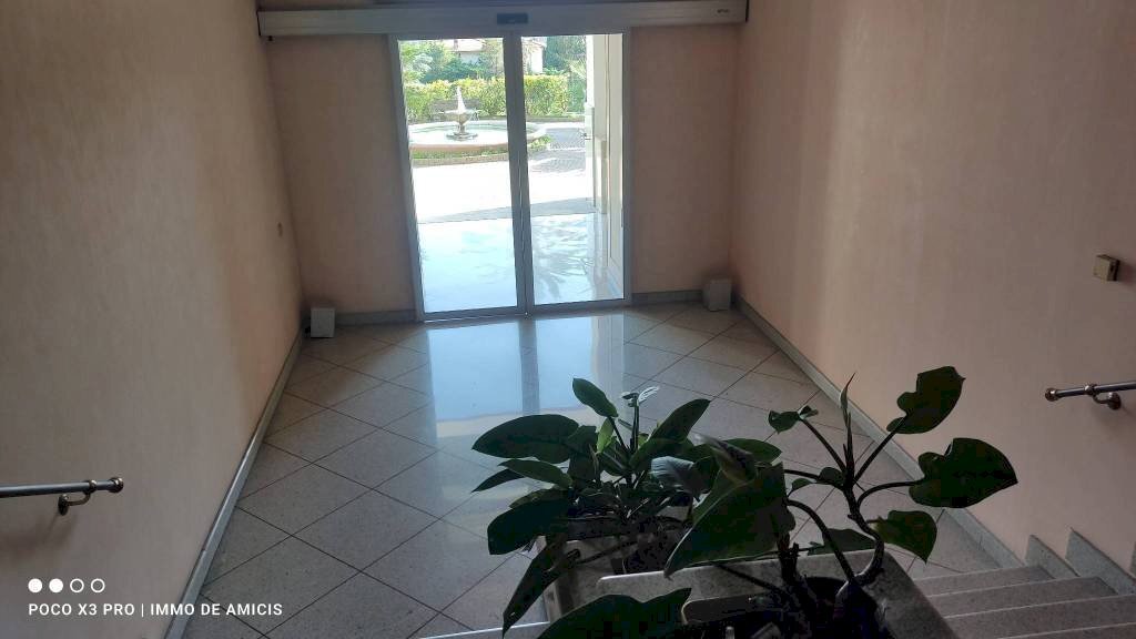 Ingresso - Magazzino Bordighera - foto 2