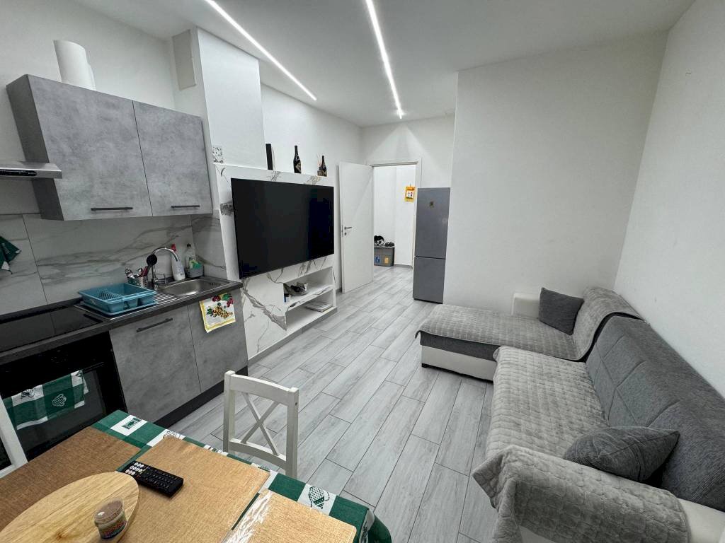 Cucina - Bilocale via 22 Marzo, 27, Samarate - foto 2