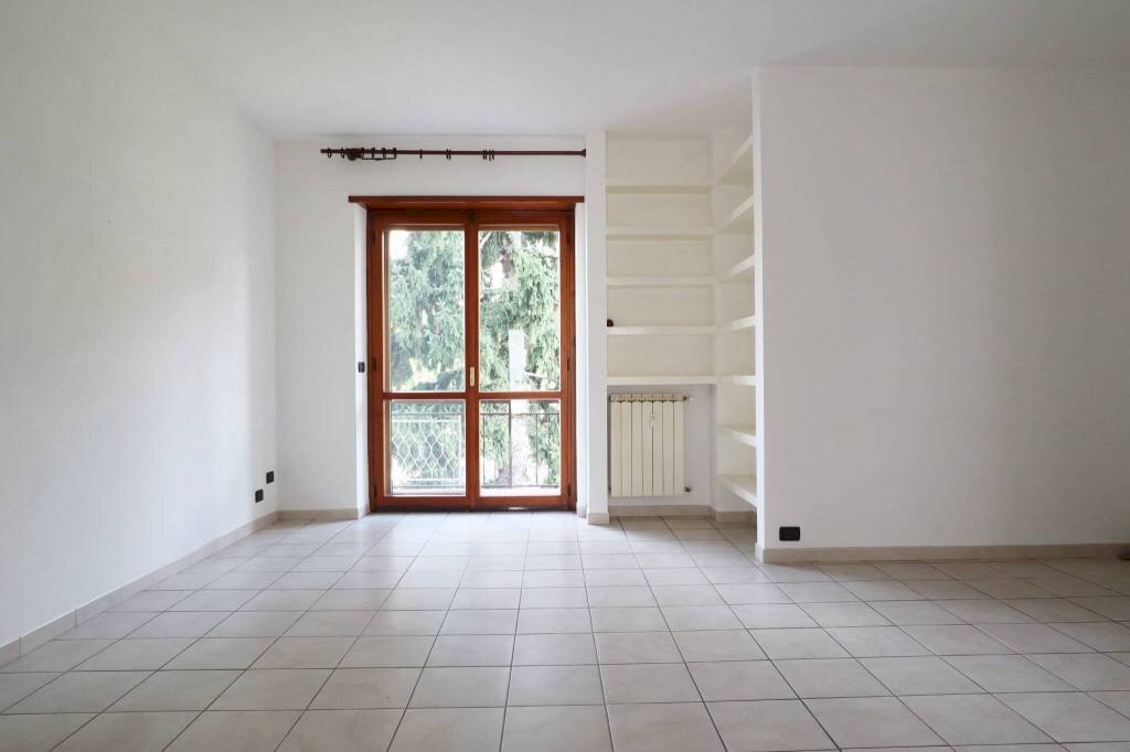 Salone - Appartamento corso Palmiro Togliatti, 12, Collegno - foto 3