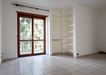 Salone - Appartamento corso Palmiro Togliatti, 12, Collegno - foto 5