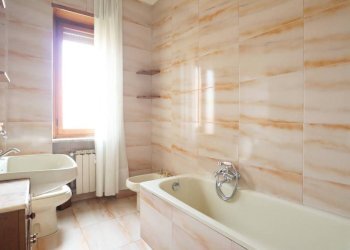 Bagno - Appartamento corso Palmiro Togliatti, 12, Collegno - foto 30