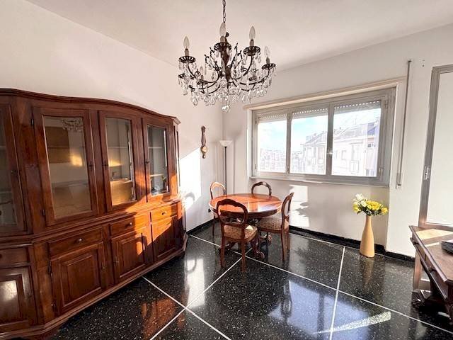 Salone - Quadrilocale via delle Ginestre, Genova (zona Marassi) - foto 2