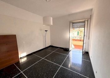 Camera da letto - Quadrilocale via delle Ginestre, Genova (zona Marassi) - foto 8