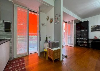 Salone - Quadrilocale via San Michele, 8, Savona (zona Oltreletimbro) - foto 12