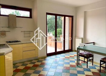 Cucina - Trilocale via degli Oleandri, Varazze - foto 8