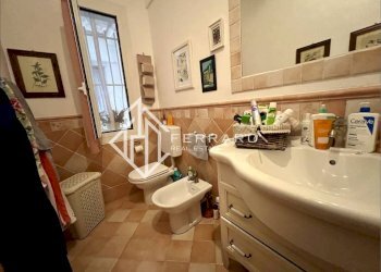 Bagno - Three-room apartment via Unità d'Italia, 19, Arenzano - photo 7