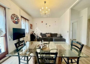 Salone - Quadrilocale via Fratelli Francia, 2, Cairo Montenotte - foto 4