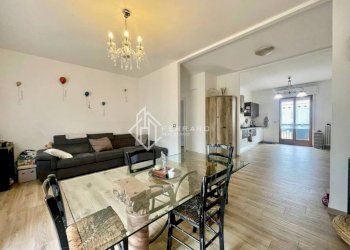 Salone - Quadrilocale via Fratelli Francia, 2, Cairo Montenotte - foto 6