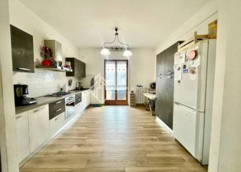 Cucina - Quadrilocale via Fratelli Francia, 2, Cairo Montenotte - foto 14