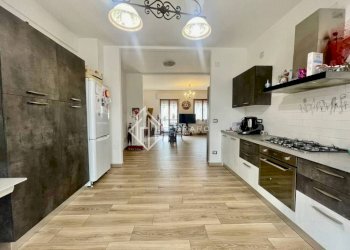 Cucina - Quadrilocale via Fratelli Francia, 2, Cairo Montenotte - foto 15