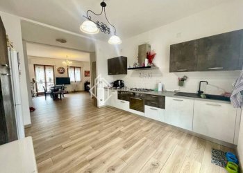 Cucina - Quadrilocale via Fratelli Francia, 2, Cairo Montenotte - foto 16