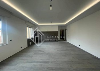 Cucina - Trilocale via Barrili, Carcare - foto 10