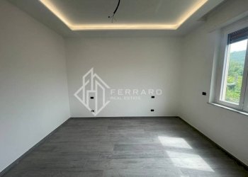 Camera da letto - Trilocale via Barrili, Carcare - foto 14