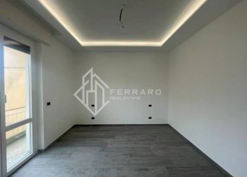 Camera da letto - Trilocale via Barrili, Carcare - foto 19