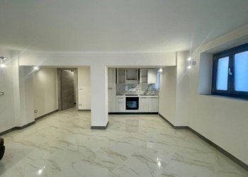 Salone - Monolocale via Monastero, Noli - foto 9