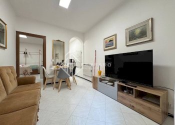 Salone - Two-room apartment vico Gallicò, Savona (neighborhood Centro storico) - photo 2