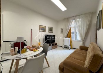 Salone - Two-room apartment vico Gallicò, Savona (neighborhood Centro storico) - photo 5