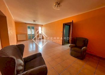 Salone - Quadrilocale via Umberto Sciutto, Cairo Montenotte - foto 1