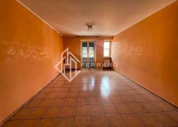 Salone - Quadrilocale via Umberto Sciutto, Cairo Montenotte - foto 3