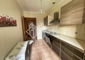 Cucina - Quadrilocale via Umberto Sciutto, Cairo Montenotte - foto 10