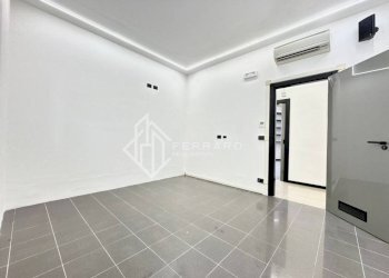 Stanza non arredata - Apartment via Vincenzo e Tommaso Garassino, 2, Savona (neighborhood Centro storico) - photo 19