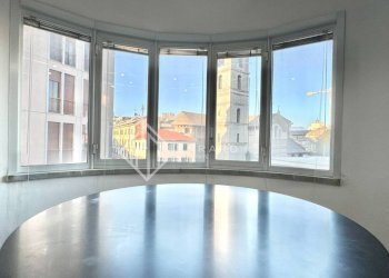 Veranda - Appartamento via Vincenzo e Tommaso Garassino, 2, Savona (zona Centro storico) - foto 21
