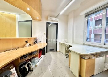 Ufficio - Appartamento via Vincenzo e Tommaso Garassino, 2, Savona (zona Centro storico) - foto 30
