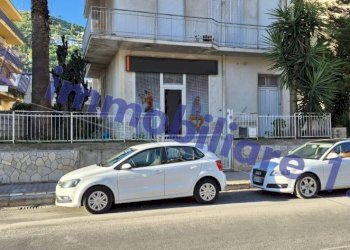 Facciata - Shop viale Europa, 144, Alcamo - photo 10