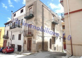 Facciata - Casa indipendente via Roma, Castellammare del Golfo - foto 22