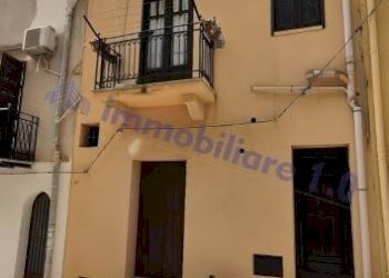 Facciata - Casa indipendente via Trinità, 12, Castellammare del Golfo - foto 25