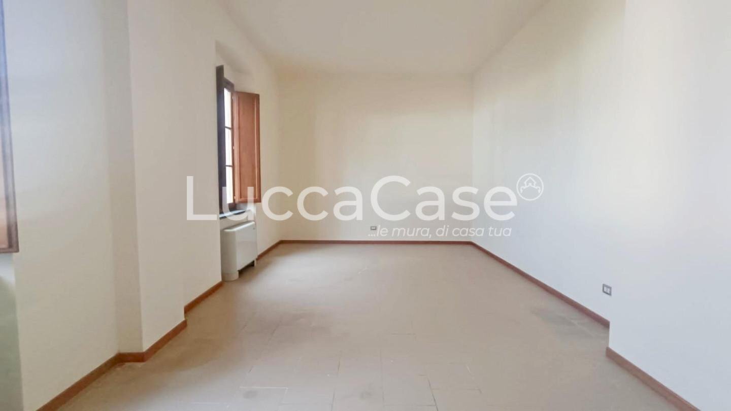 Office Lucca (neighborhood Arancio) - photo 3