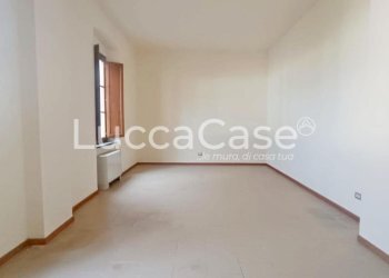 Office Lucca (neighborhood Arancio) - photo 3