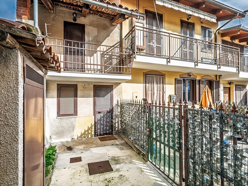 Semi-detached house Via roma, San Gillio - photo 2