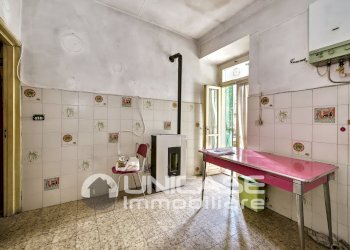 Cucina - Apartment piazza Garibaldi, Barge - photo 15