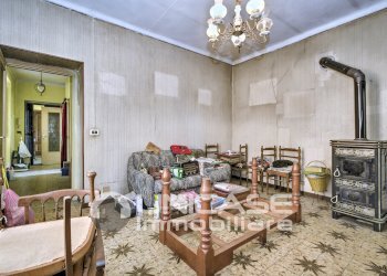 Soggiorno - Apartment piazza Garibaldi, Barge - photo 21