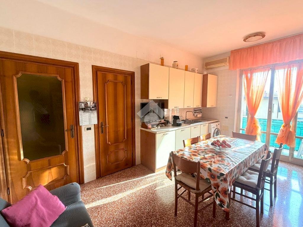 Quadrilocale Via L. Calda, Genova (zona Borzoli) - foto 3