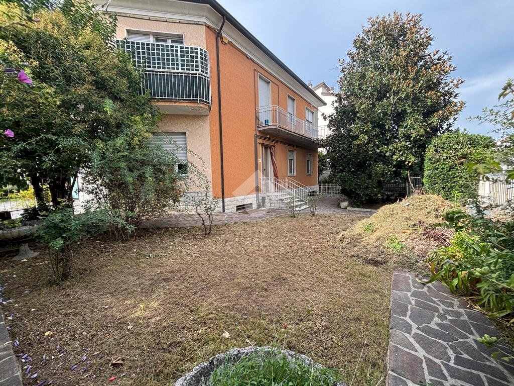 Portion of a house Via Aristide Venturini, Forlì - photo 1