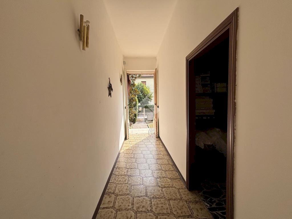 Portion of a house Via Aristide Venturini, Forlì - photo 3