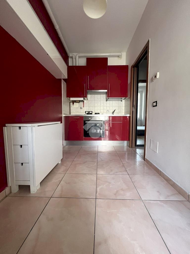 Two-room apartment Via Cesare Battisti, Carugate - photo 2
