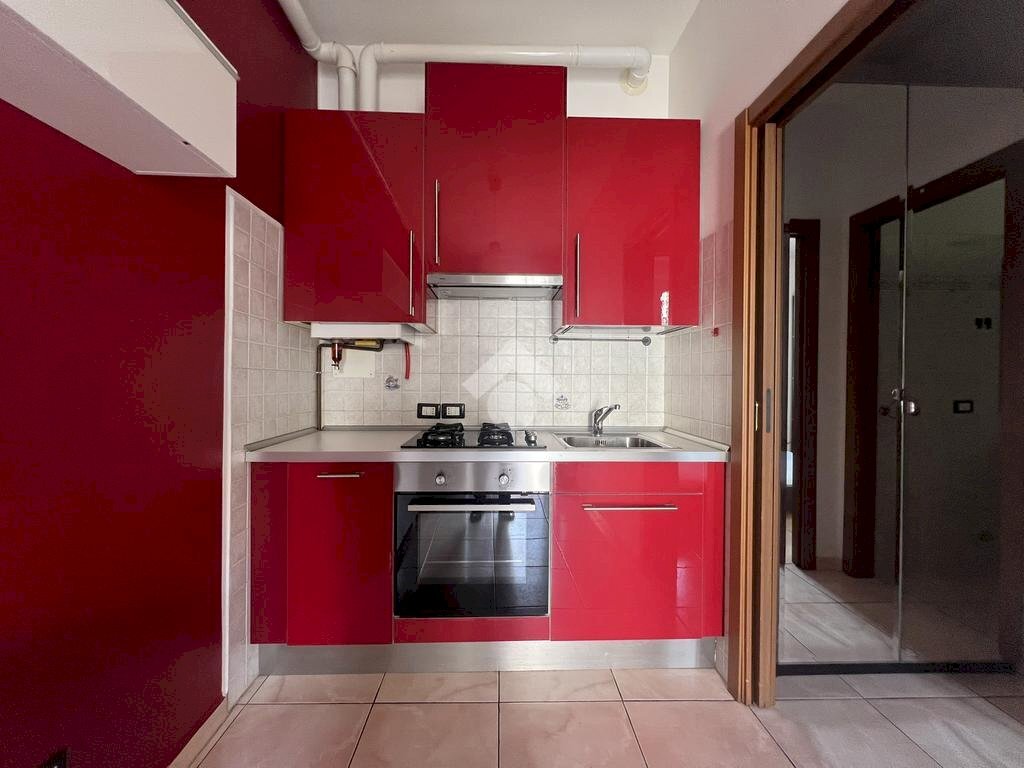 Two-room apartment Via Cesare Battisti, Carugate - photo 1