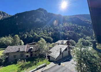 Casa semi indipendente Località Chesod, 1, Antey-Saint-Andrè - foto 11